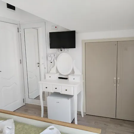 за гости гергана град ソゾポル