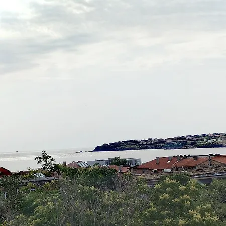 за гости гергана град * Созопол